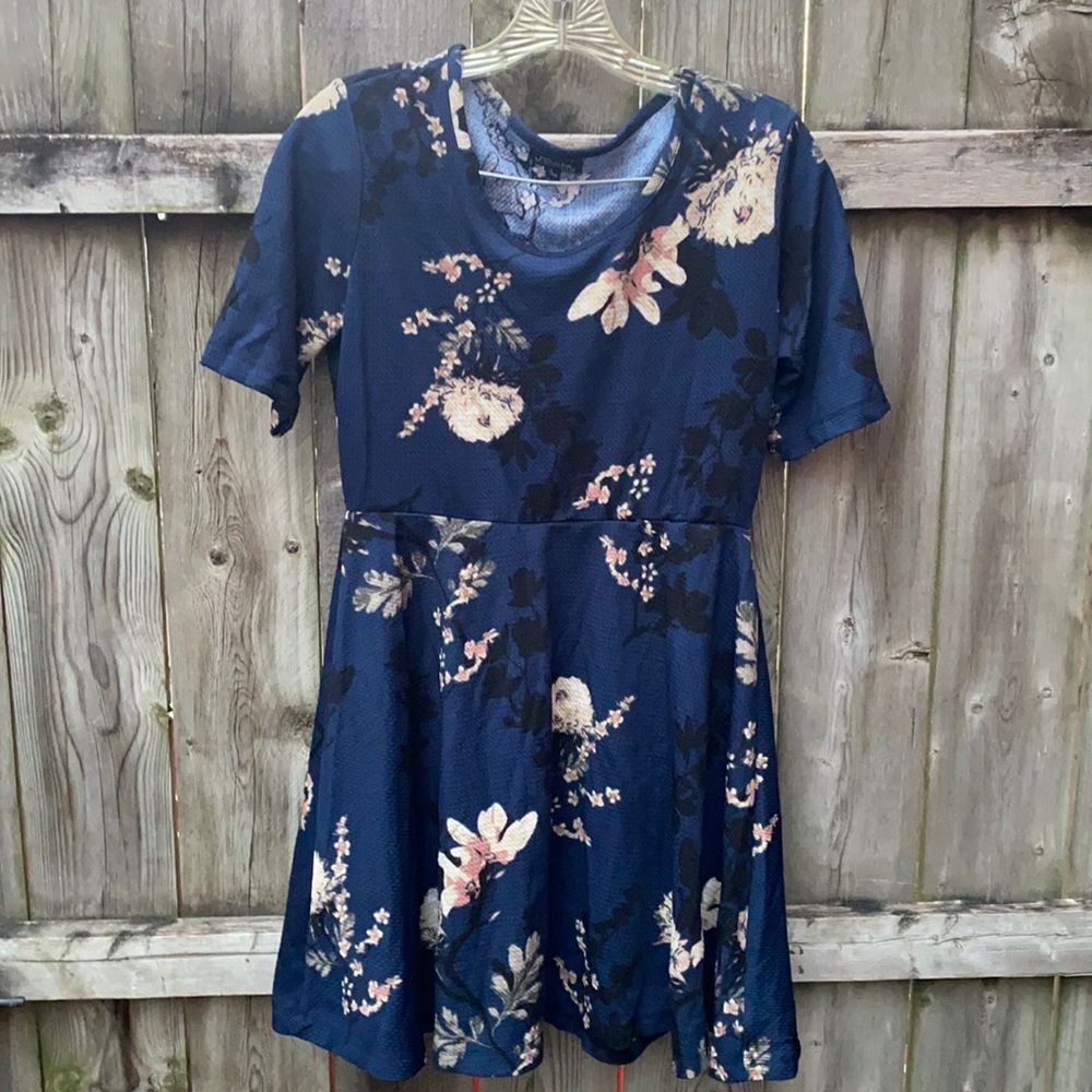 J for justify blue floral dress sz. L